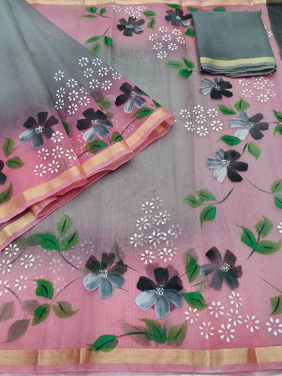 Gray Cotton Kota Doria Hand Painted Saree With Peach Border & Contrast Blouse Piece.
